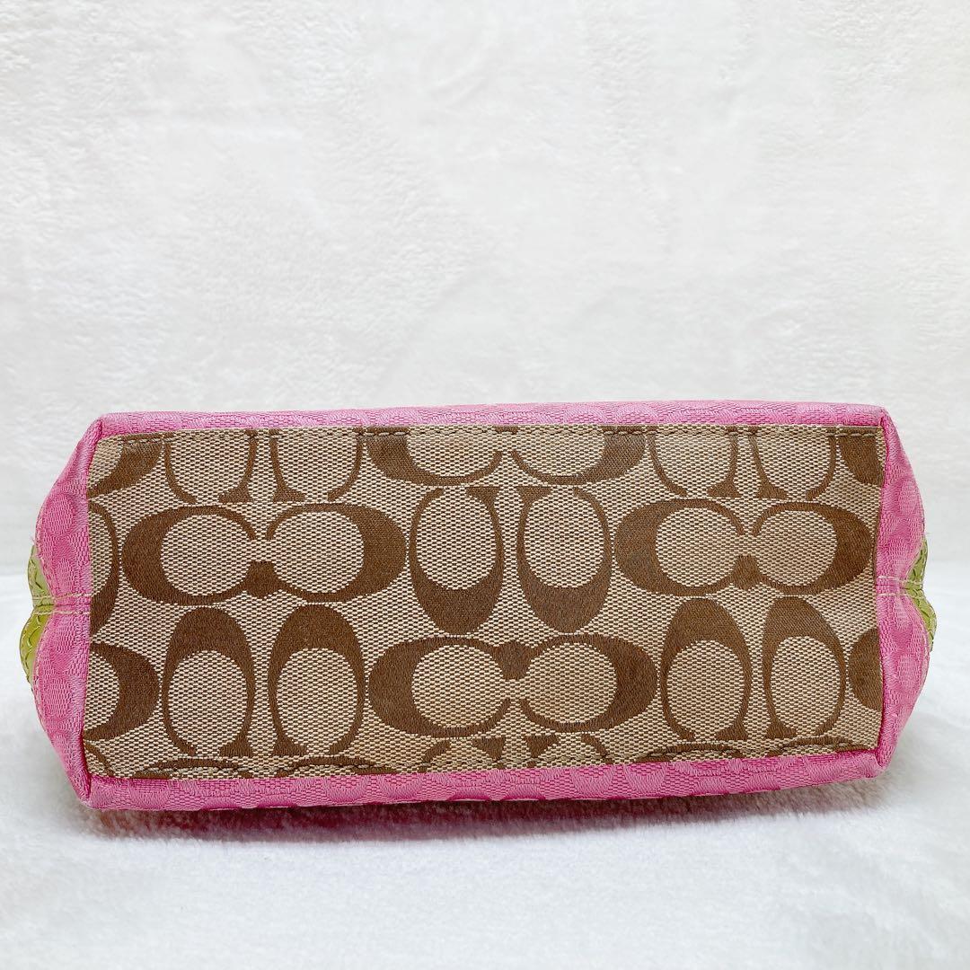 ✨美品✨COACH コーチ ハンドバッグ シグネチャー パッチワーク フラワー