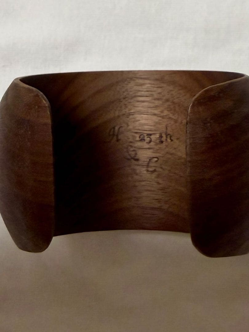 HUG O WaR 25周年　coguバングル　雅姫