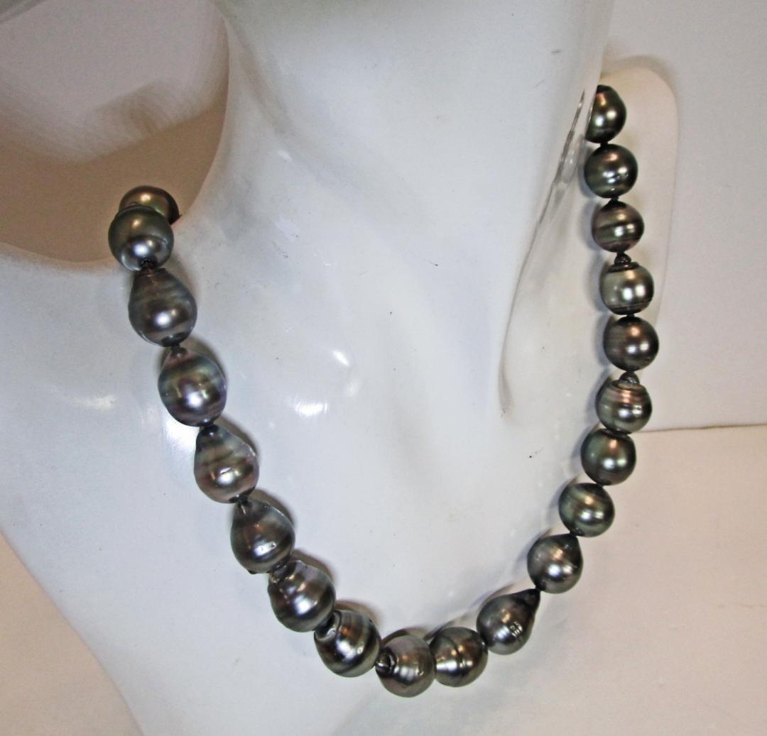 セール☆極美品☆特大 黒蝶本真珠ネックレス １２.１-１４.３ミリ