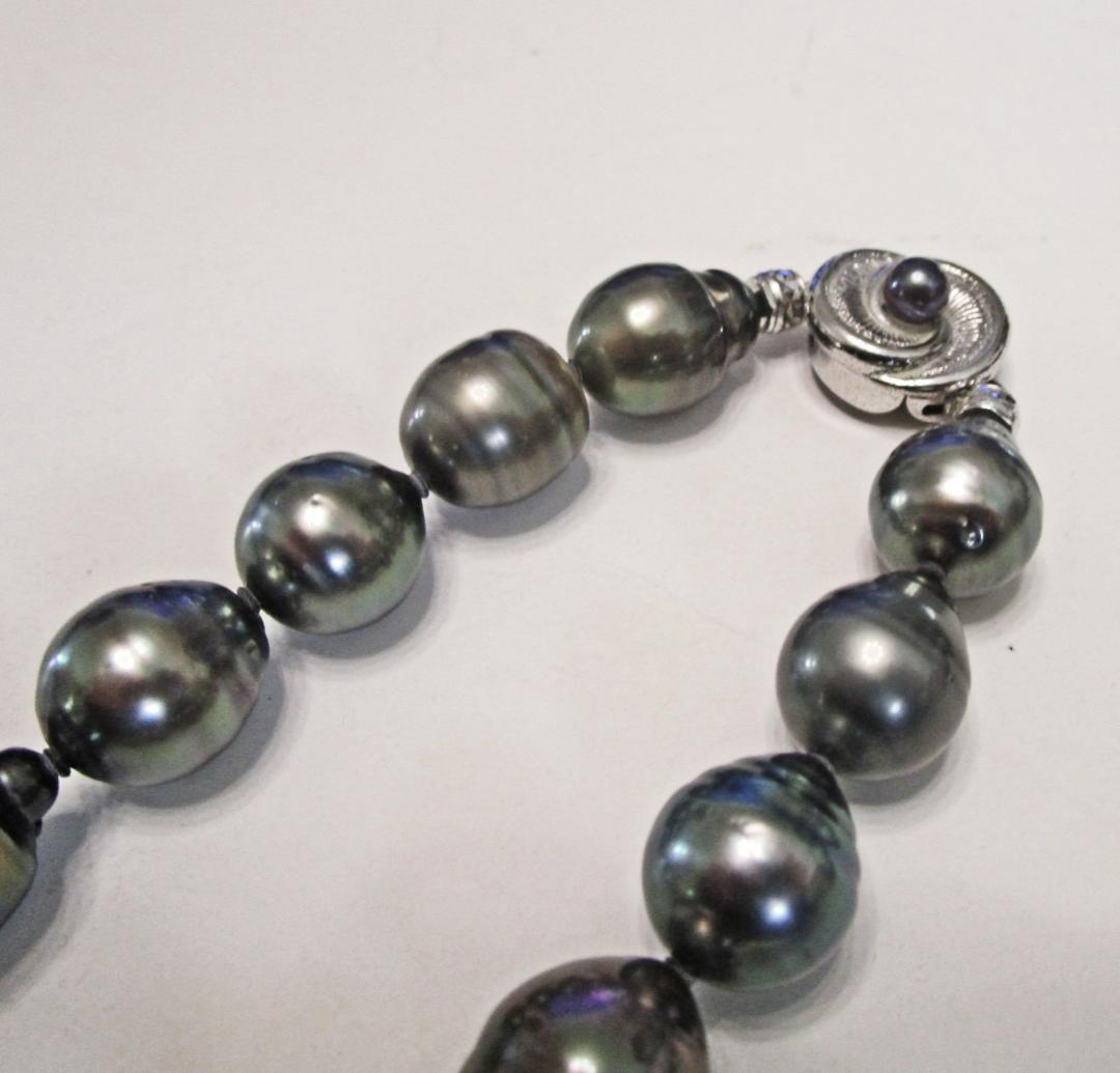 セール☆極美品☆特大 黒蝶本真珠ネックレス １２.１-１４.３ミリ