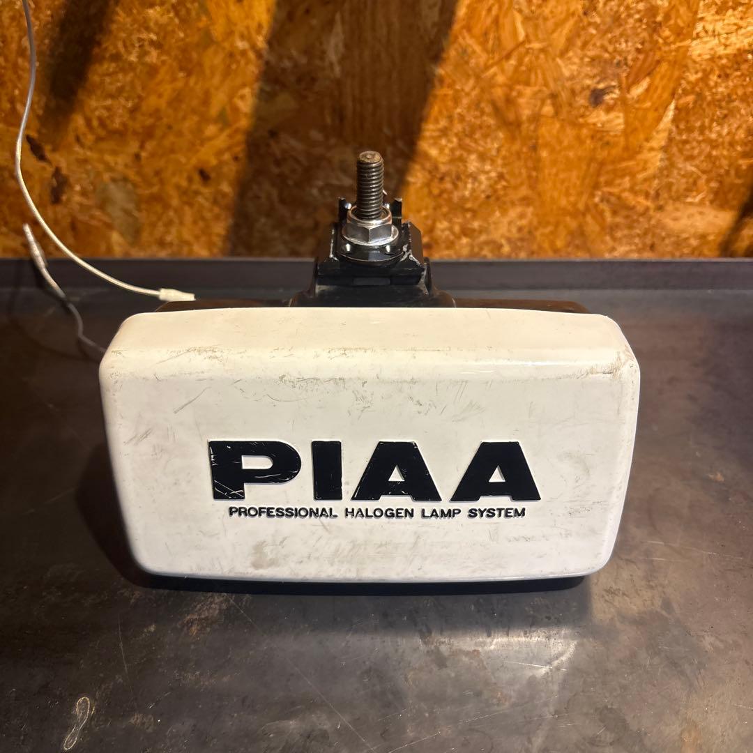 PIAAフォグランプ・フォグランプ本体・カバー・配線と玉付き