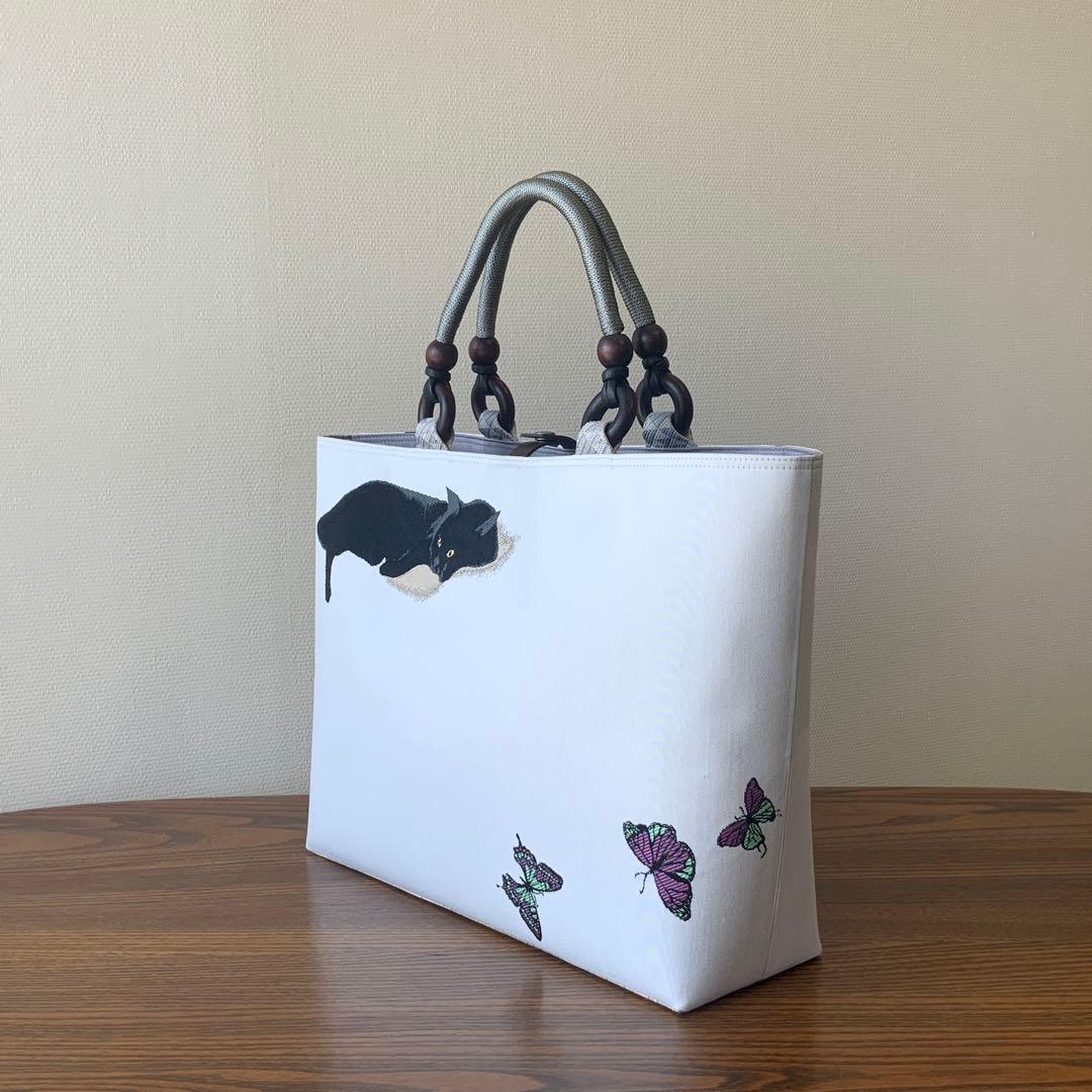 A4サイズ対応　帯　猫と蝶々　リメイク　江戸打紐ハンドルバッグ