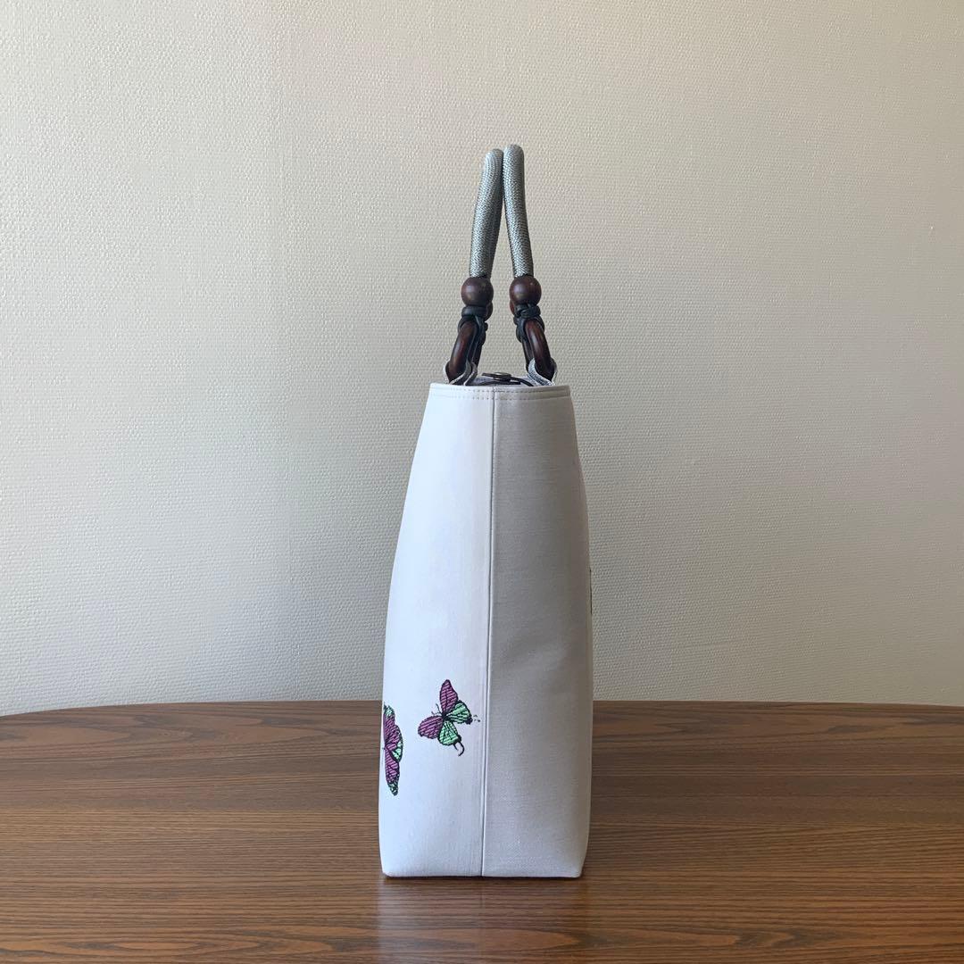 A4サイズ対応　帯　猫と蝶々　リメイク　江戸打紐ハンドルバッグ