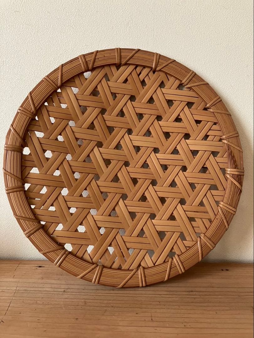 竹工芸閑　飯島正章さん　亀甲編み盛り皿