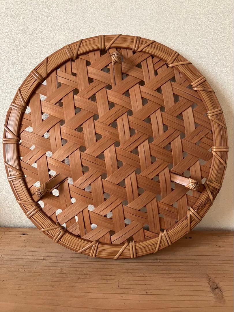 竹工芸閑　飯島正章さん　亀甲編み盛り皿