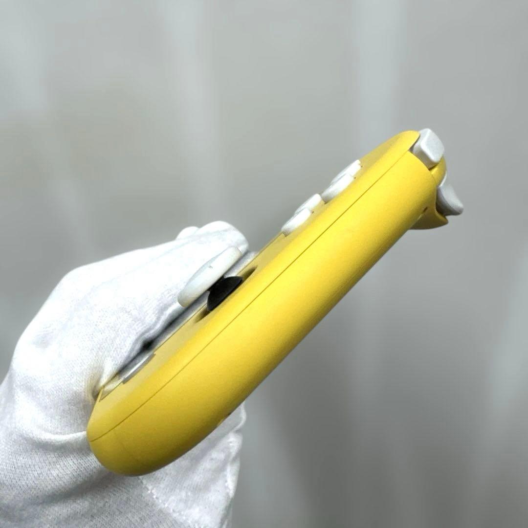 Nintendo Switchライト Yellow