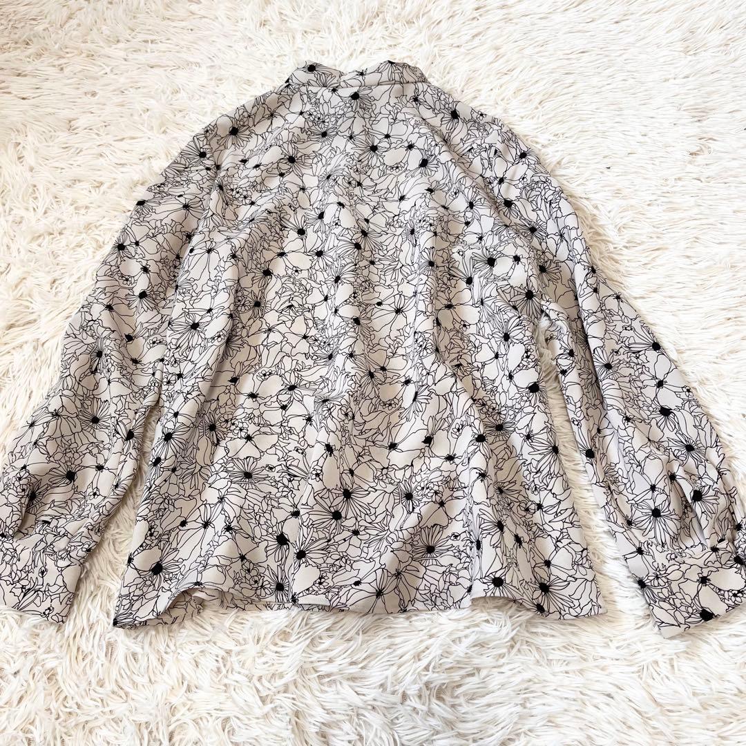 アナイ　極美品2025年ドローイングフラワープリントタイブラウス
