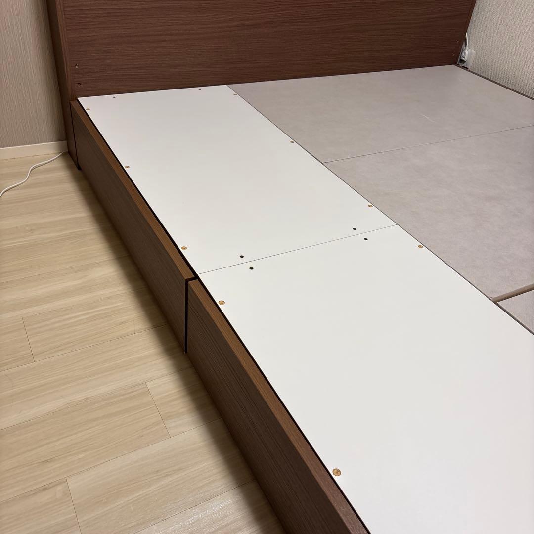 送料込み　ニトリ クイーン ベットフレーム 収納・コンセント付　アザン3浅型