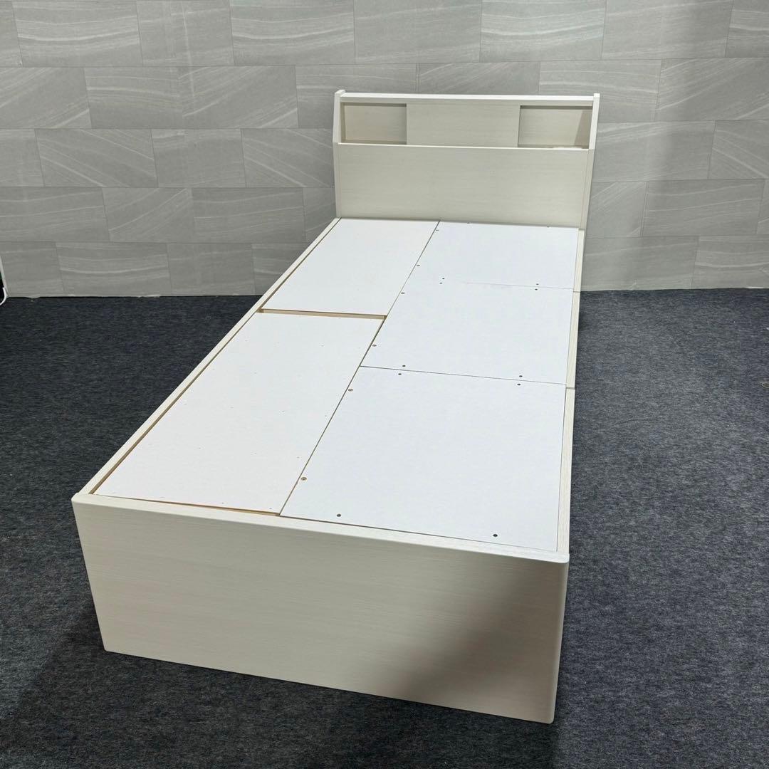 ニトリ シングル ベッドフレーム 収納付き フレームのみ 白 d3772