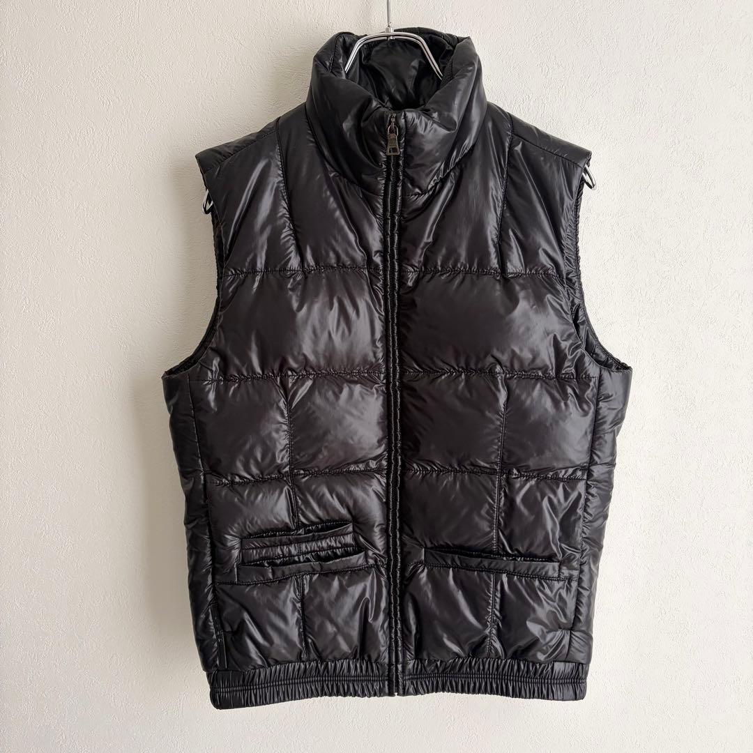 【美品✨レア】PRADA プラダ　中綿ベスト　ラバーロゴ　黒　46 国内正規品