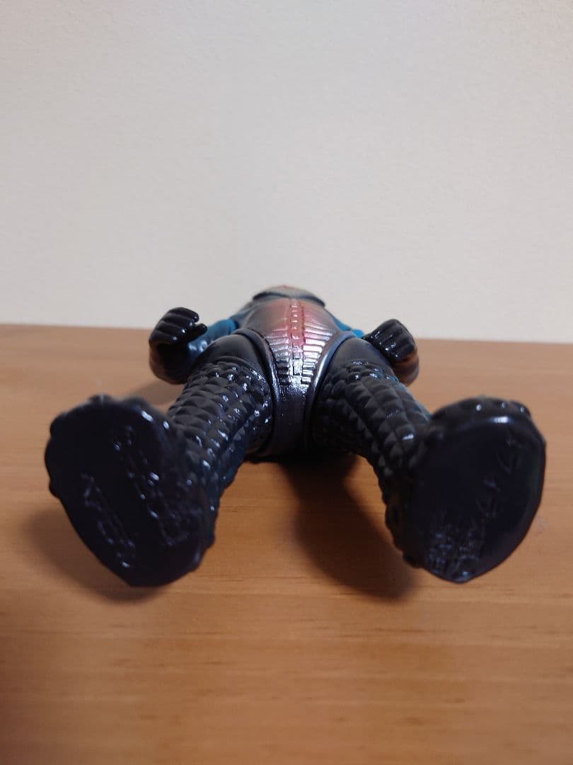 ベアモデル　ソフビ　メフィラス星人２代目　ウルトラマンタロウ