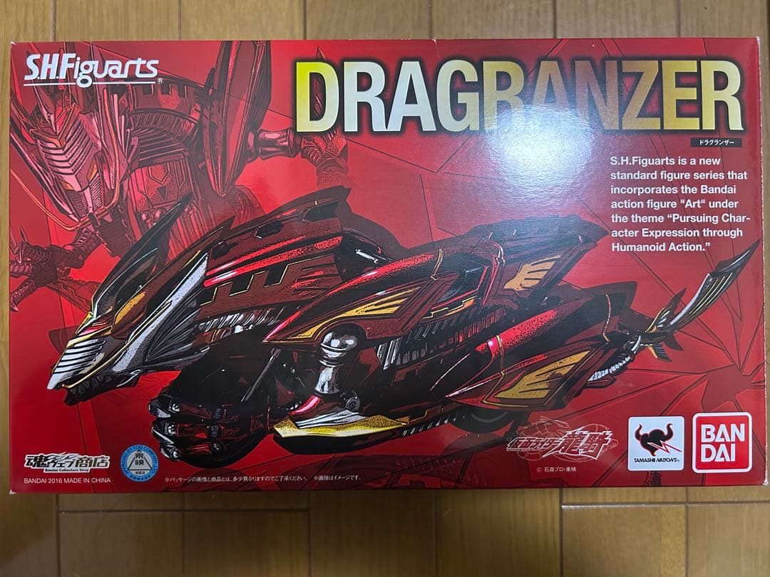 S.H.Figuarts仮面ライダー龍騎サバイブ　ドラグランザー
