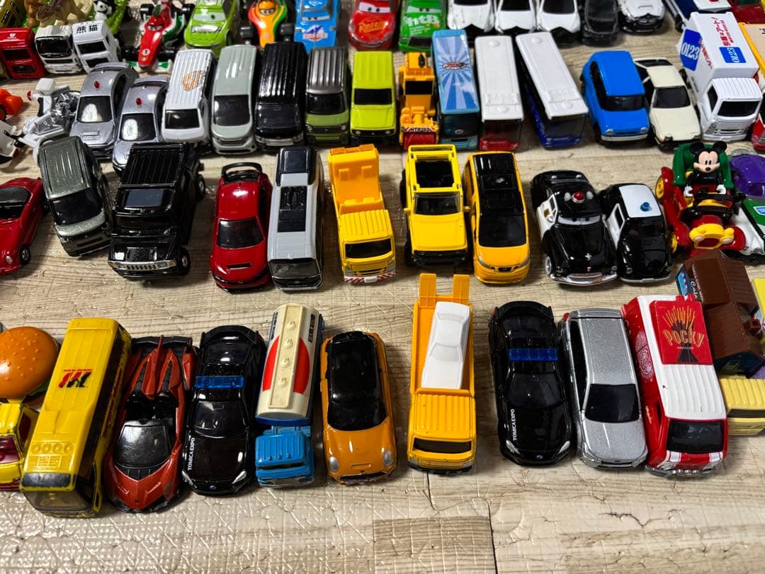 た*つ様 トミカ　ミニカー　まとめ売り　100台超え