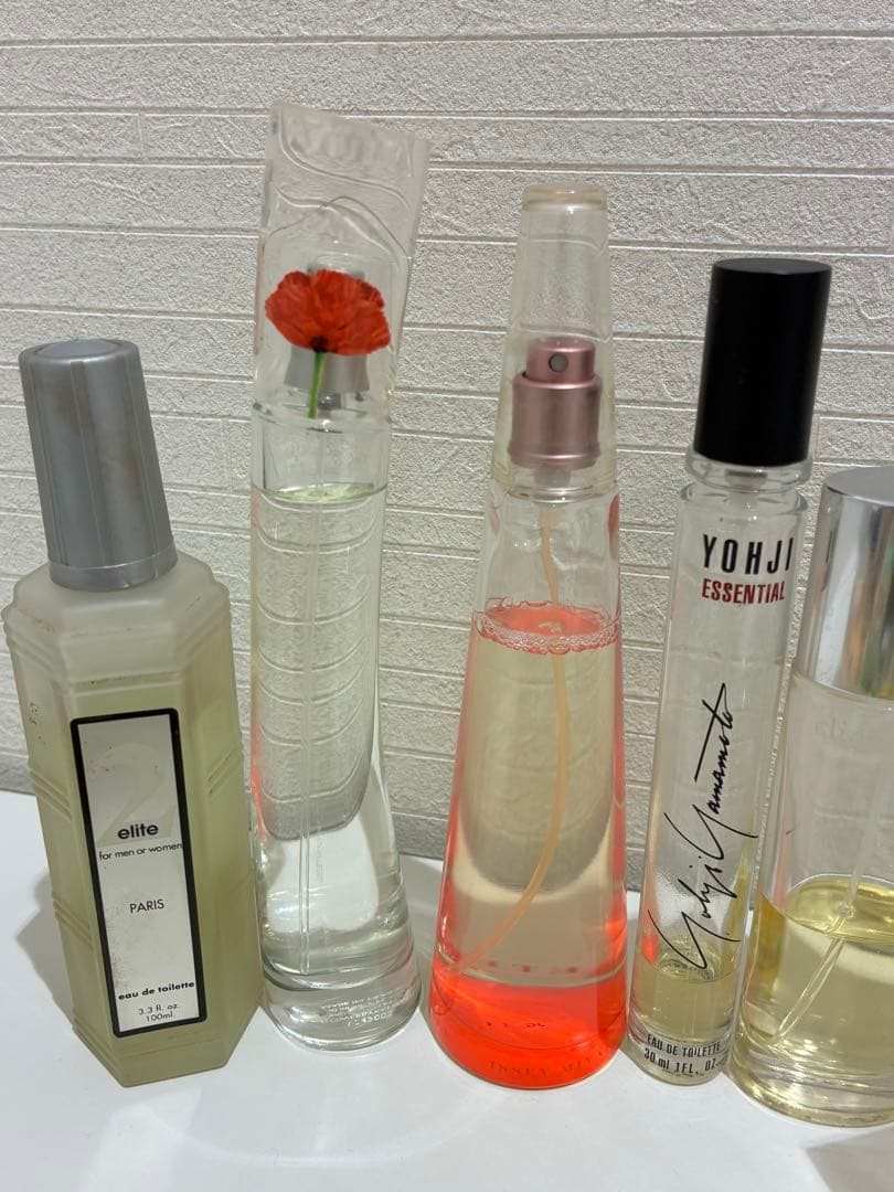 ◎いろいろ香水大量まとめ売り！