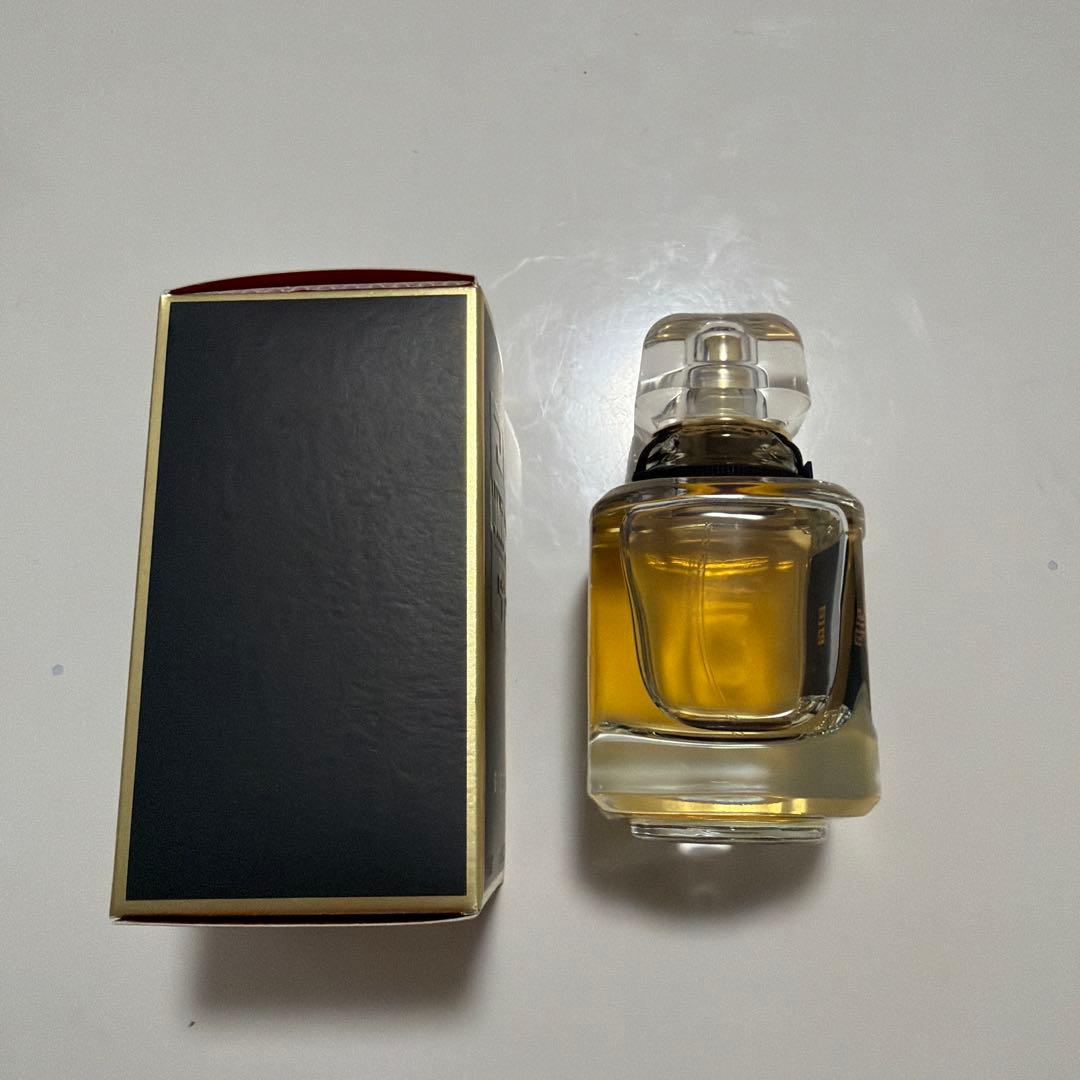 GIVENCHY 香水