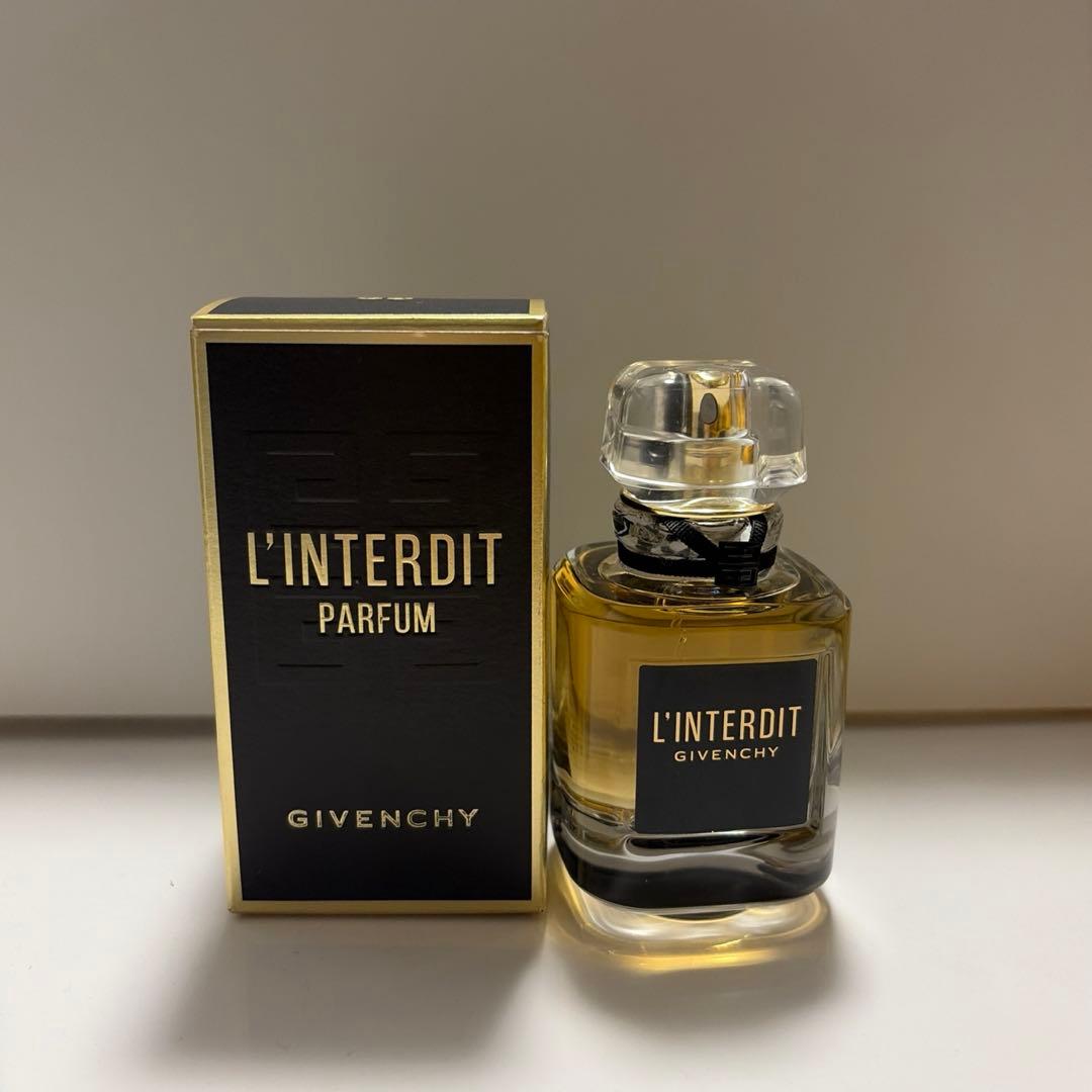 GIVENCHY 香水