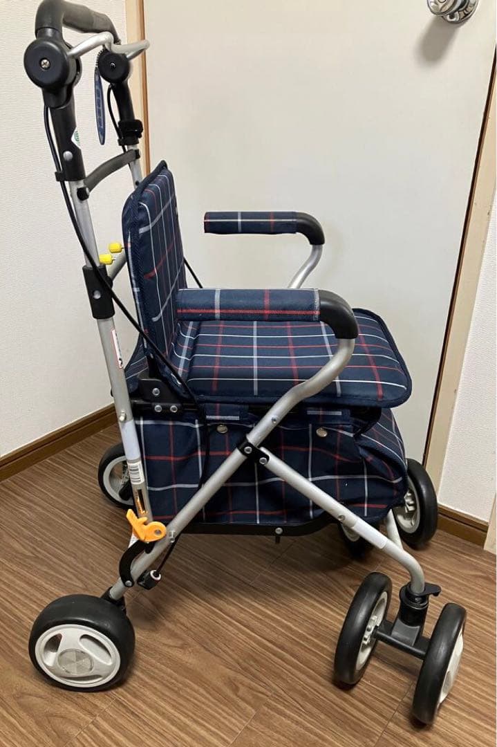 幸和製作所 テイコブ ST07 折りたたみ式 シルバーカー