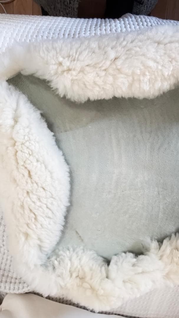 西川　NISHIKAWA エデンホープ　マフロン　ラグ　 未使用　タグ付き♪