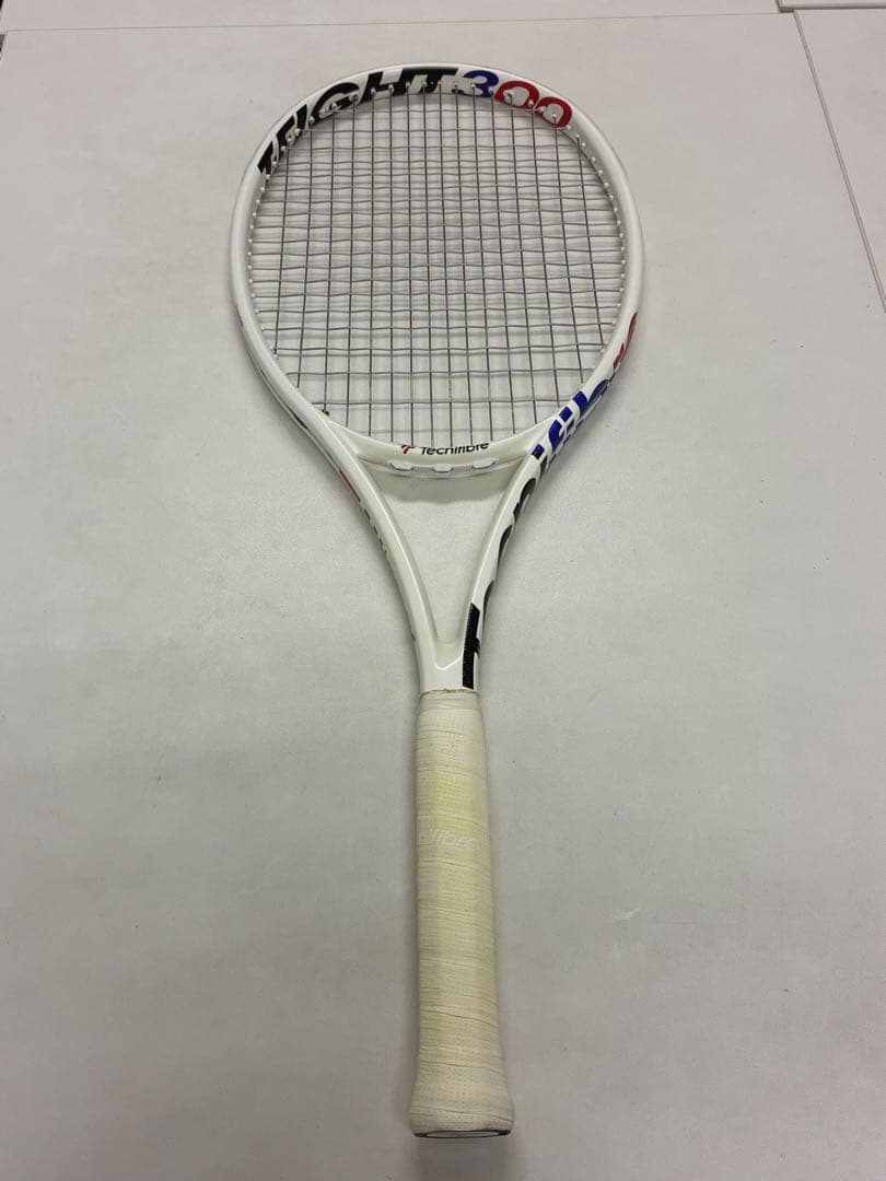 Tecnifibre TIGHT300 テニスラケット