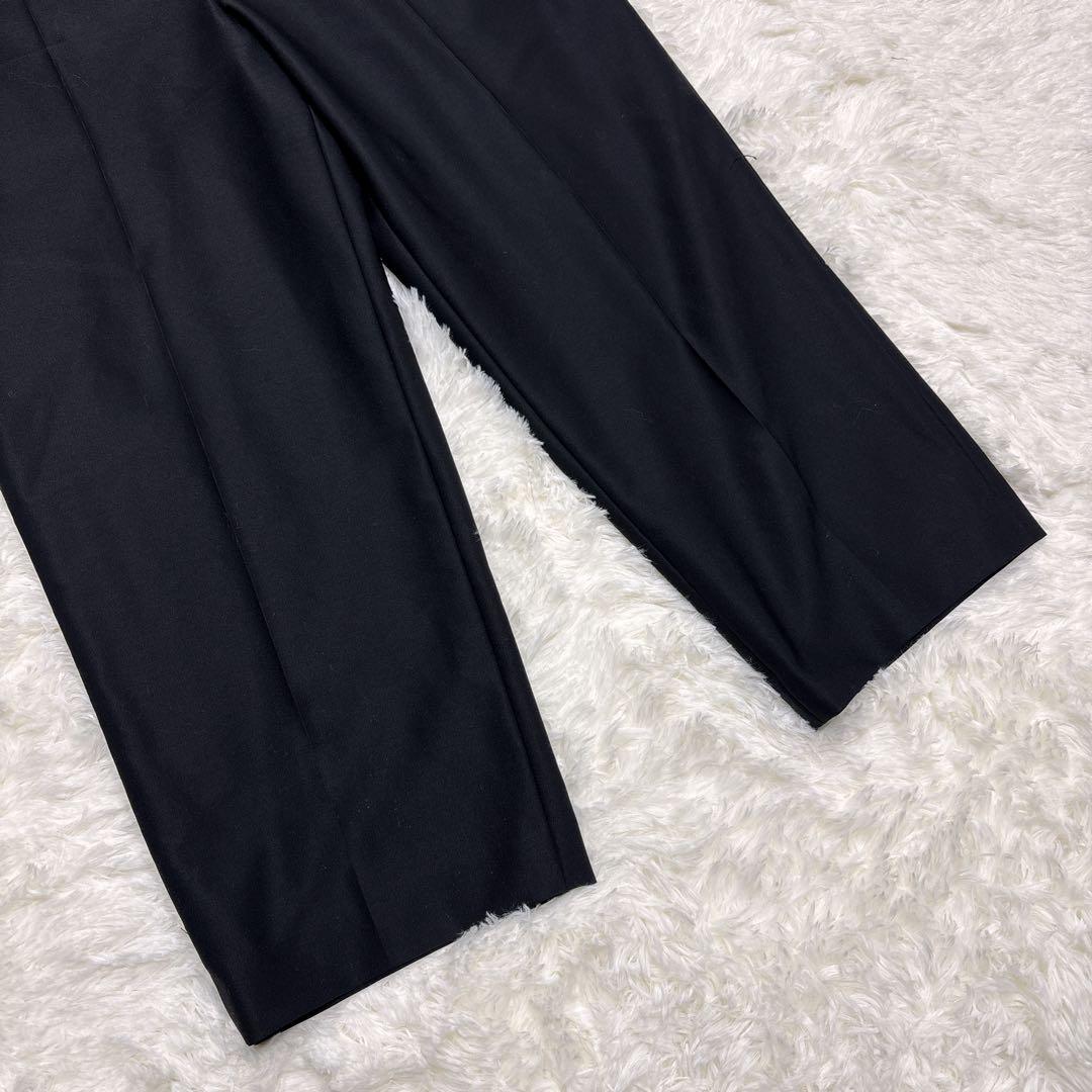 美品 GIORGIO ARMANI ウールセンタープレススラックス 大きいサイズ