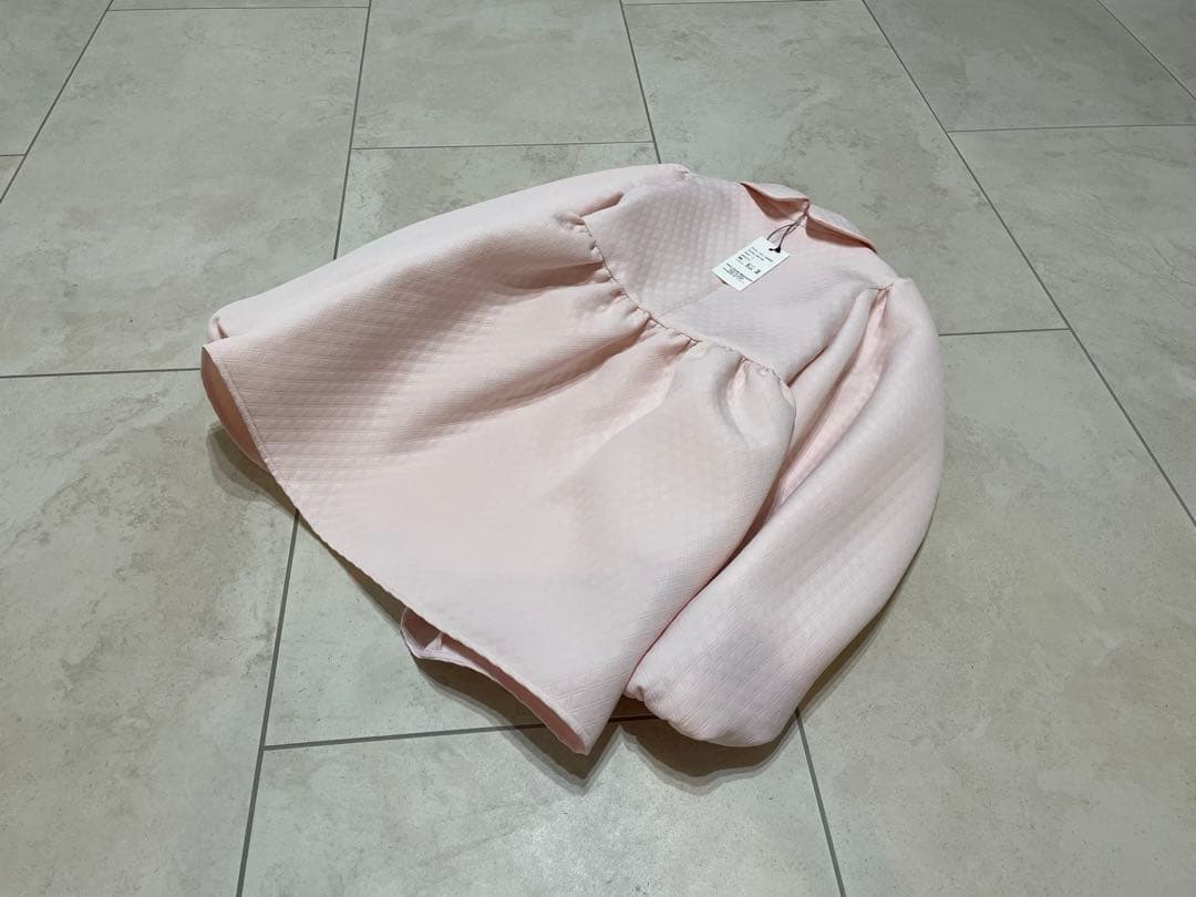 新品タグ付きyoriヨリ 襟付きデザインブラウス