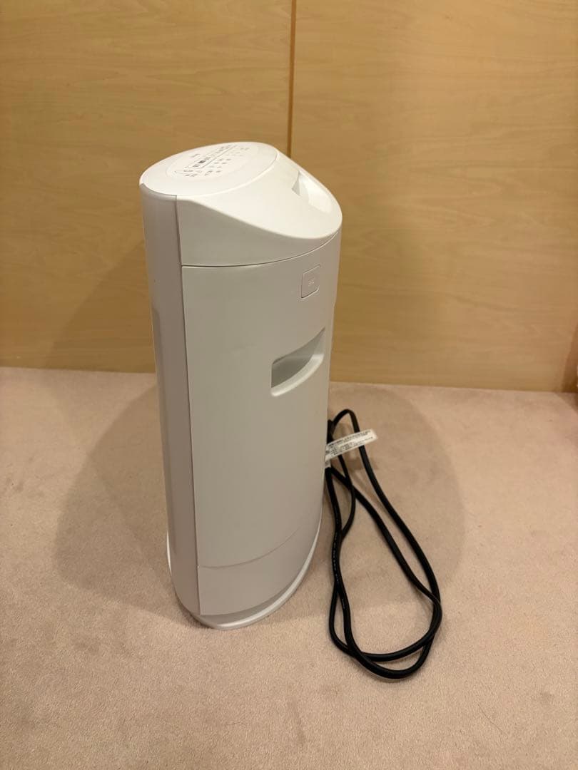 Panasonic加湿セラミックファンヒーター　DS-FKX1206 24年製