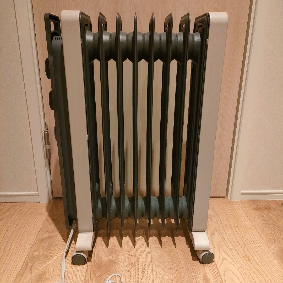 【美品】DeLonghi　VertiCaldo　オイルヒーター