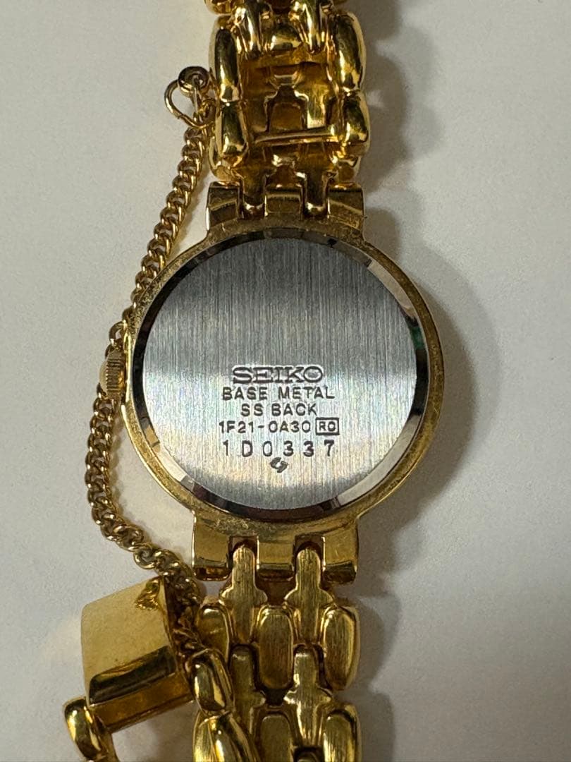 【中古】SEIKO クォーツレディース腕時計　1F21-0A30