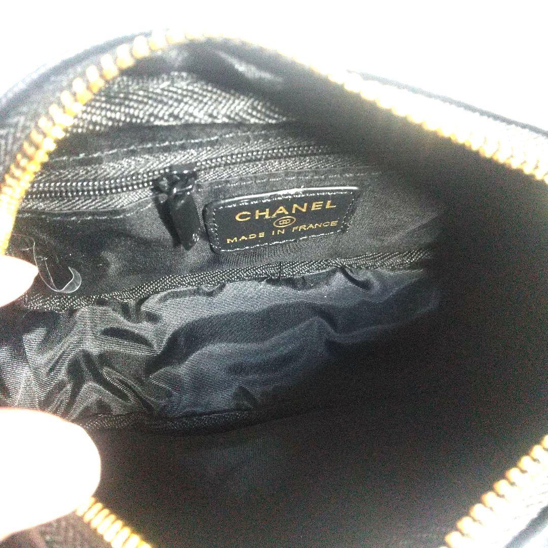 新品CHANEL ノベルティ キルティング ショルダーバッグ チャームVIP限定