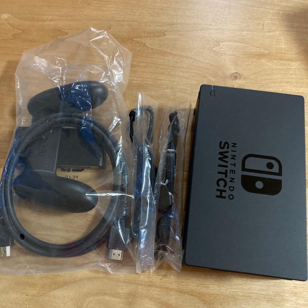 【美品】ニンテンドースイッチ 本体（グレー）