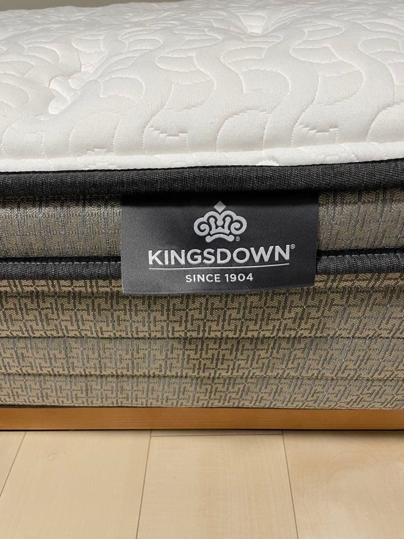 【美品】マットレス キングスダウン レガリア ロイヤルティPO シングル