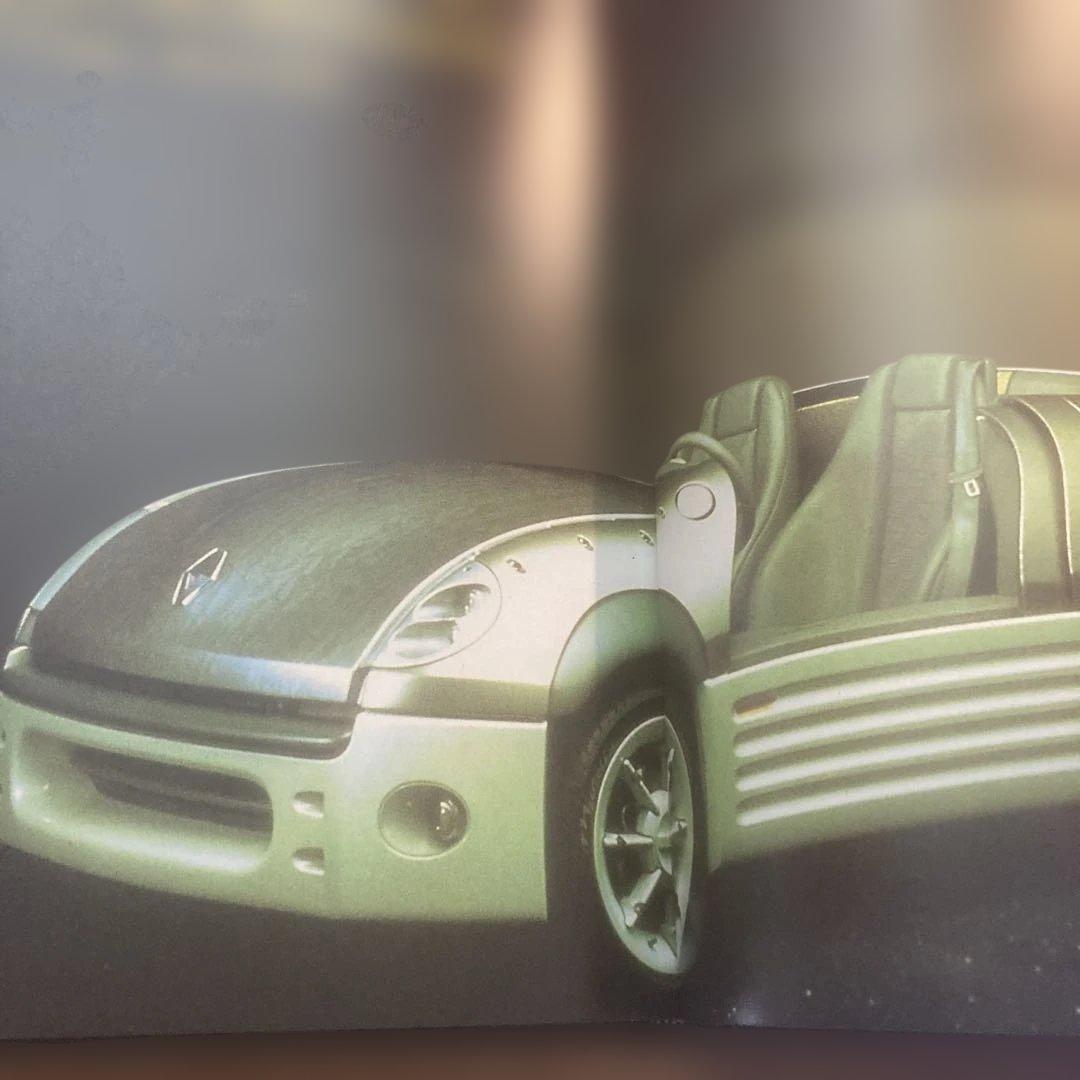 アート・デザイン・音楽 50 ans de petites et secretes RENAULT