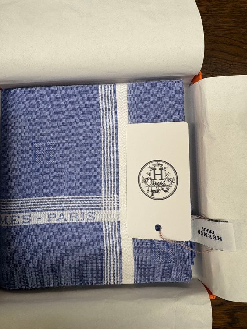 ※ぴー 新品未使用　HERMES エルメス　ブルー ハンカチ　タグ付