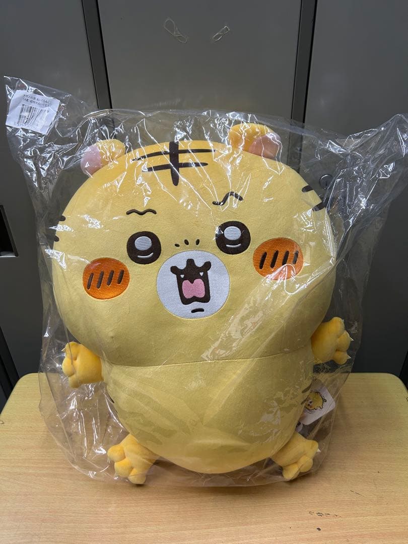 最安値　ナガノマーケット ナガノ の虎 ぬいぐるみくじ A賞 超特大ぬいぐるみ