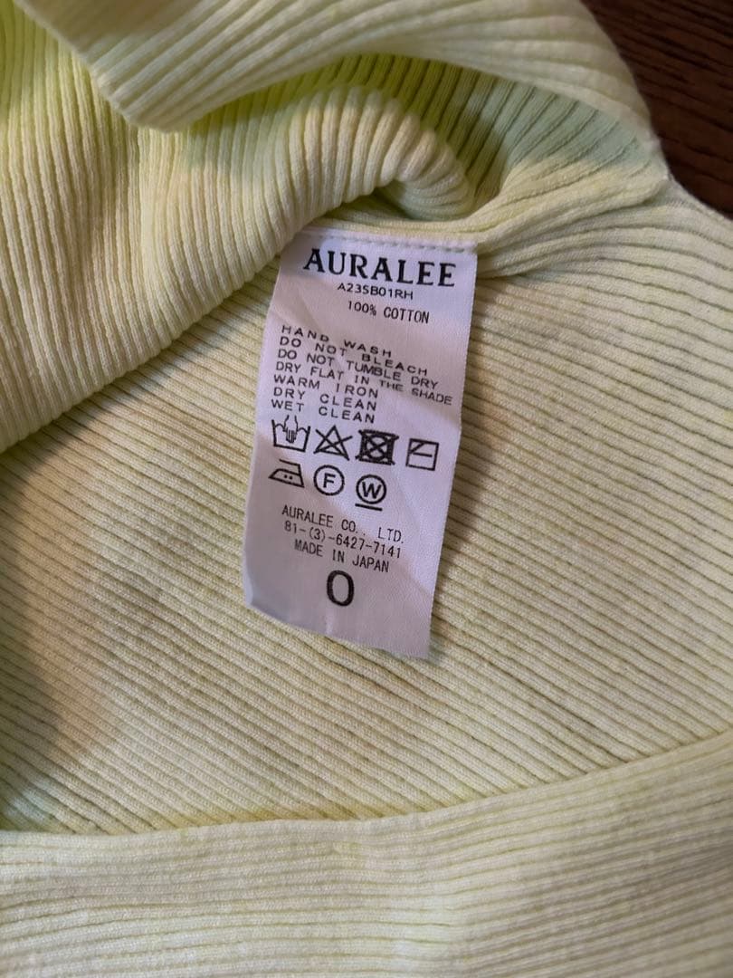 AURALEE オーラリー　ギザボートネック　プルオーバー　ライトイエロー