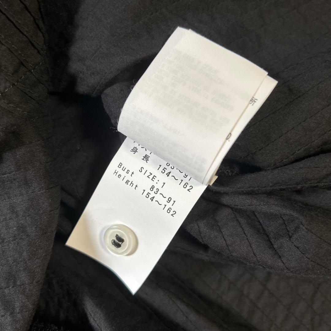 【ヤッコマリカルド】総ピンタック長袖ブラウス黒