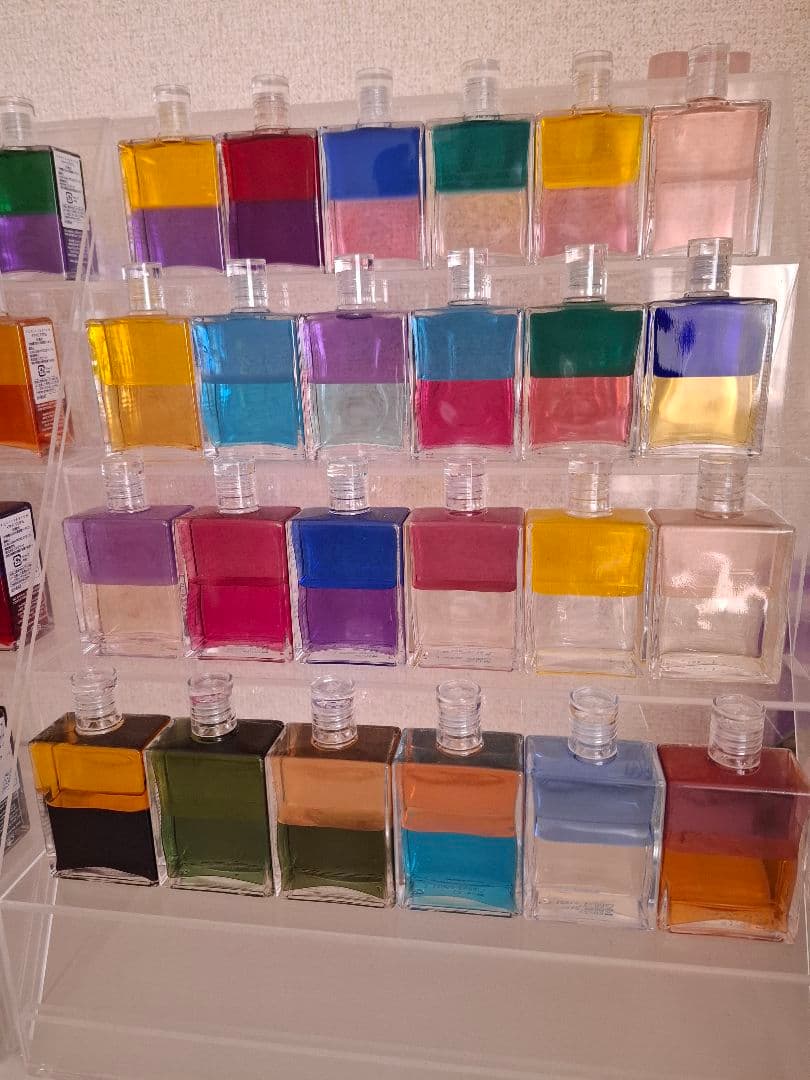 【限定‼️】オーラソーマ50ml　飾り棚付き！