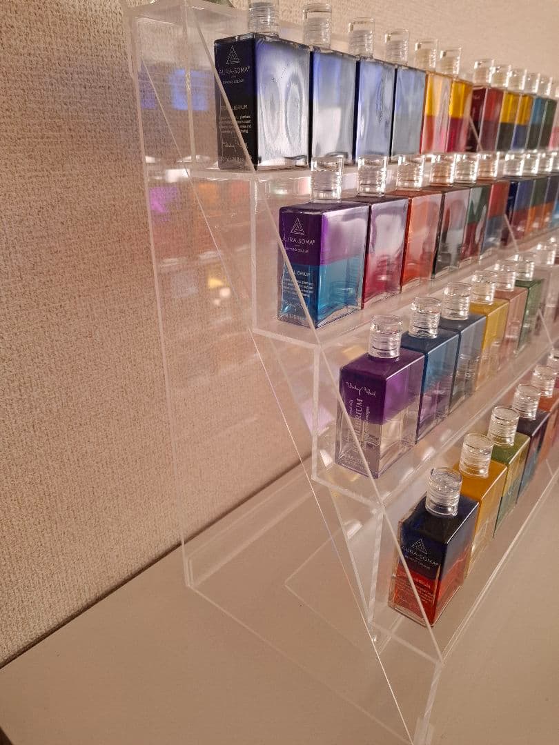 【限定‼️】オーラソーマ50ml　飾り棚付き！