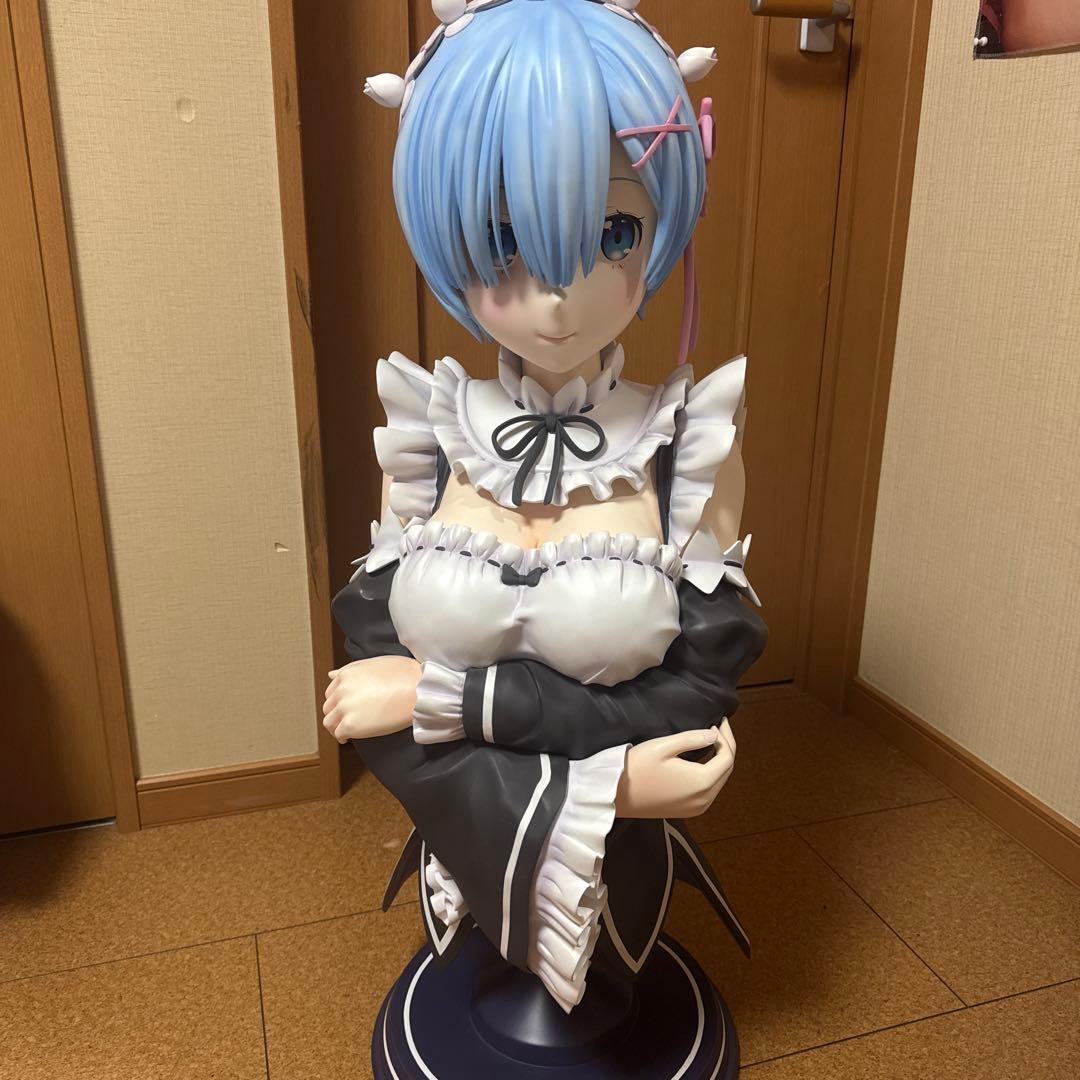 Re:ゼロから始める異世界生活。レム胸像。リゼロ。
