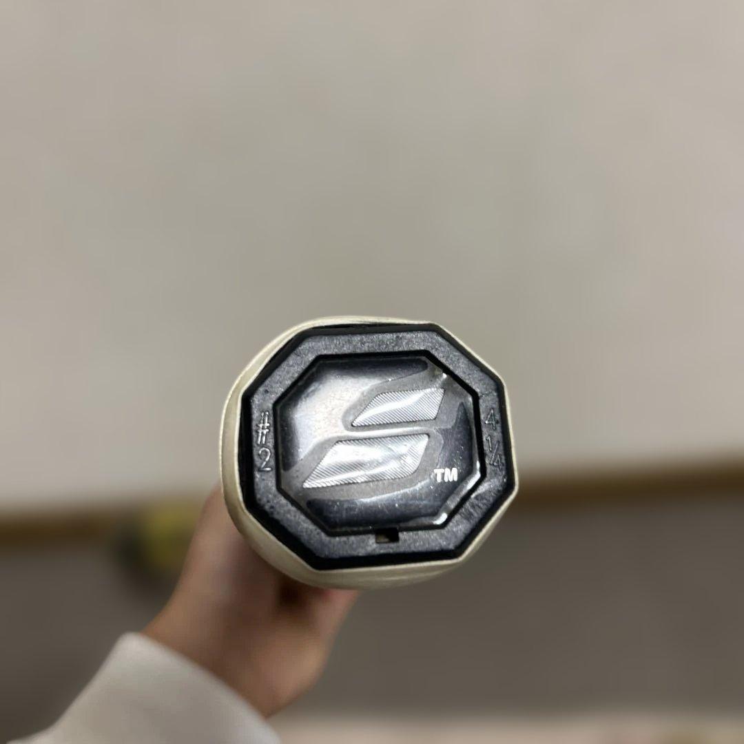 Babolat Pure Aero 硬式テニスラケット