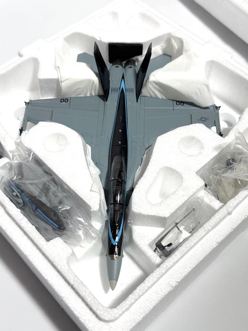 ホビーマスター F/A-18F TOPGUN 50周年記念 HA5130