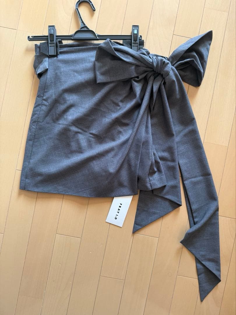 【FRAY I.D】ボリュームリボンタフタミニスカート GRY 1サイズ
