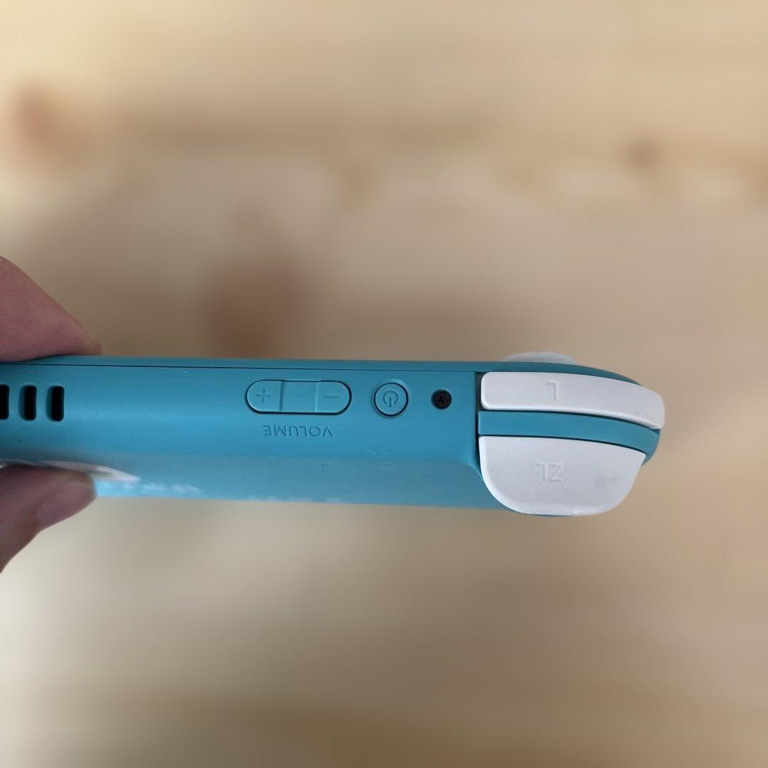 み*い様 Switchライト　ターコイズ　本体