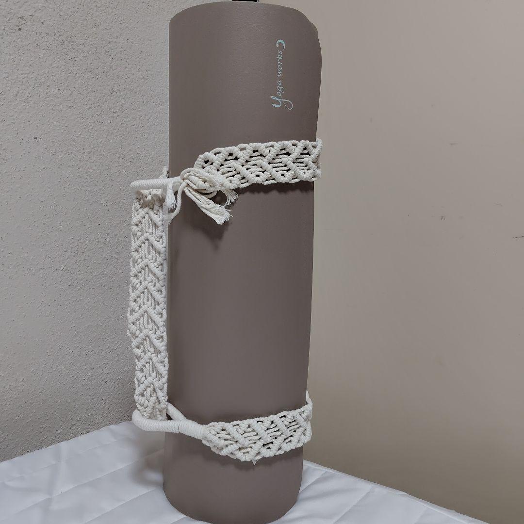 ピラティスマット ヨガワークス 12mm モカ ニット編みハートストラップ付き