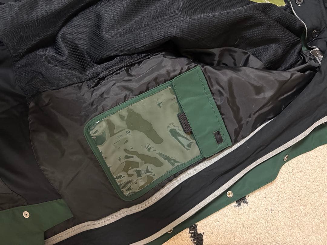 SANTA CRUZ スノーボードウェア グリーンジャケット