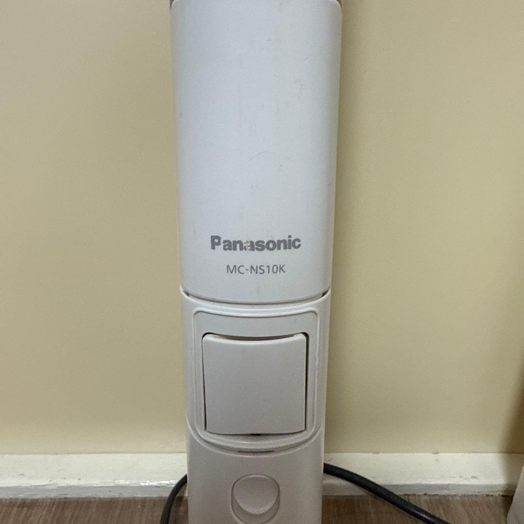 そら【動作確認済】Panasonic 充電式掃除機 MC-NS10K