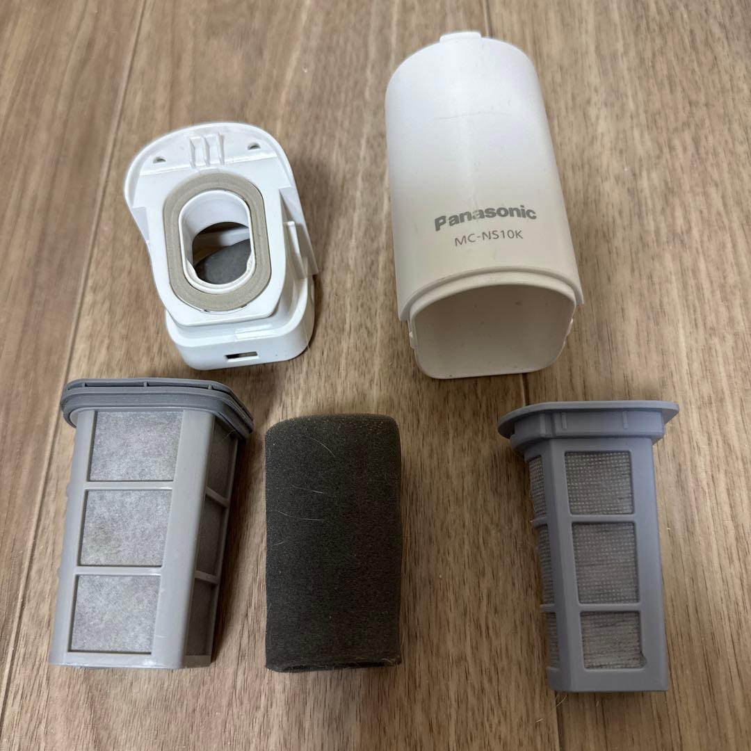そら【動作確認済】Panasonic 充電式掃除機 MC-NS10K