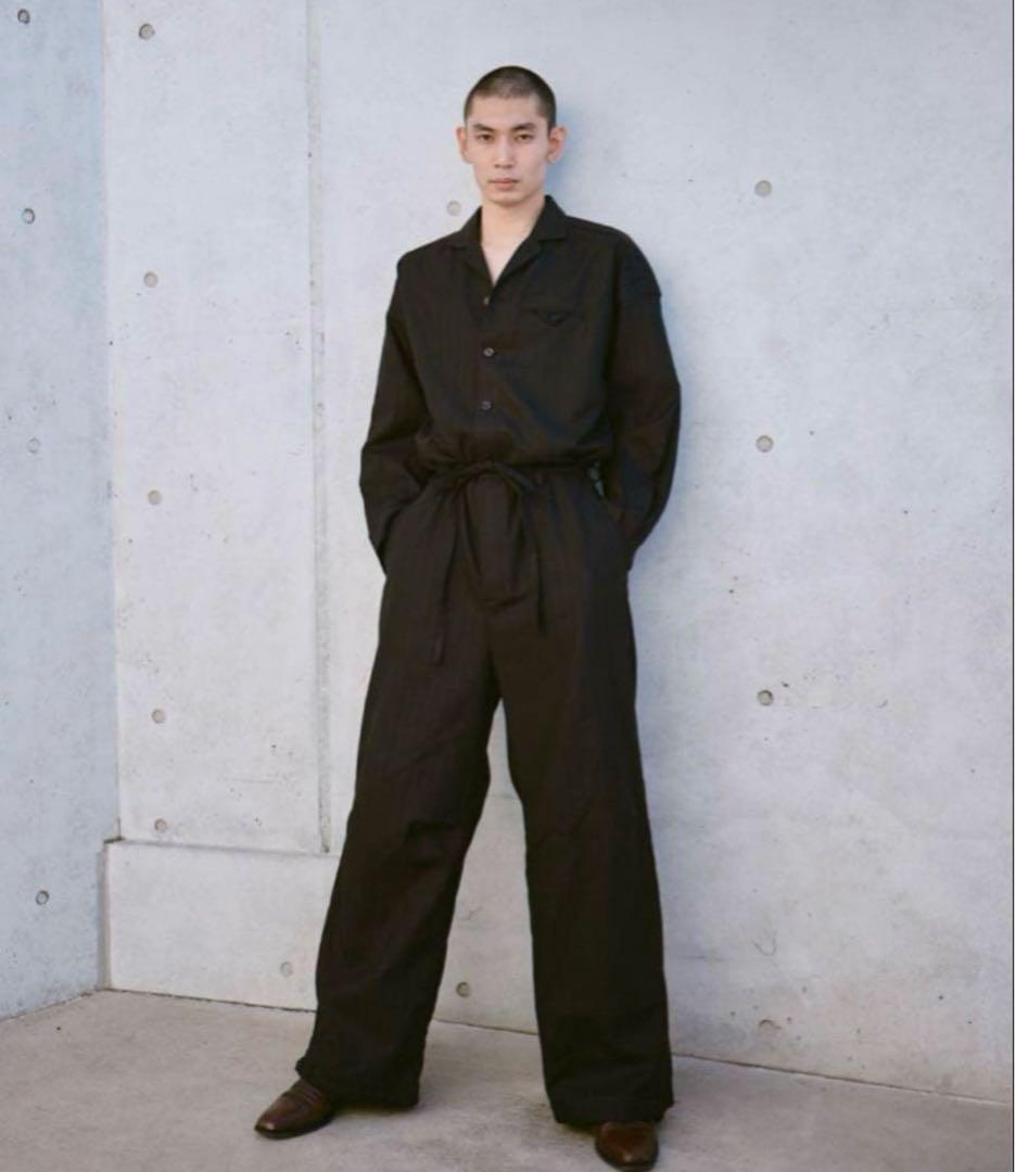 CAMPHOR WOOD ブラックジャンプスーツ