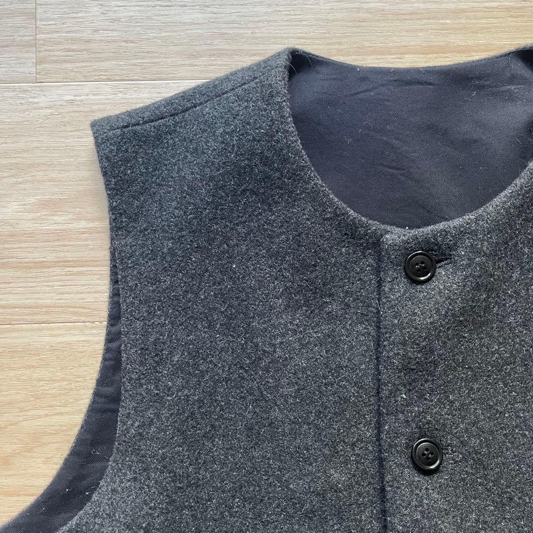 confect ウールモッサークルーネックベスト　グレー　チャコール　サイズ4