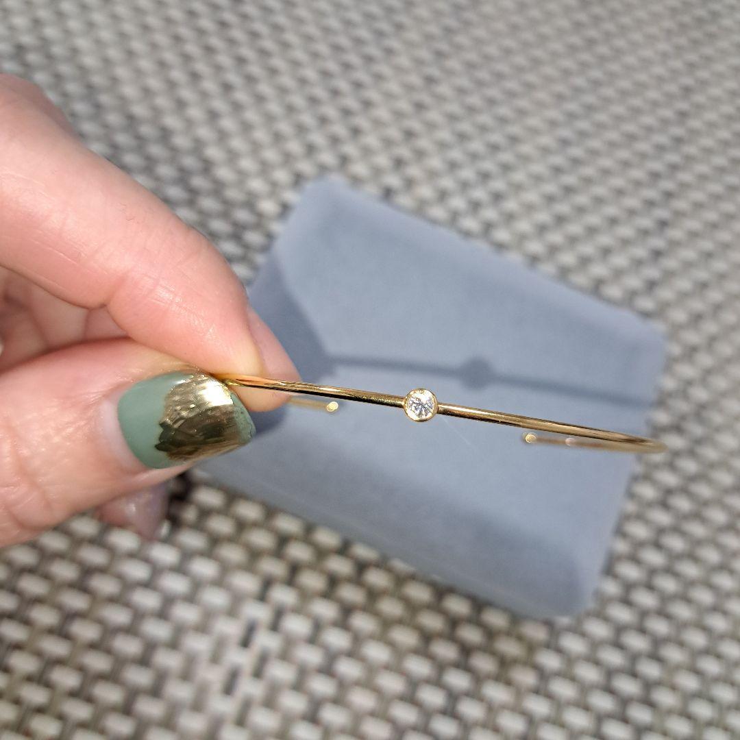 オレフィーチェ　ヌード バングル　18kYG 一粒ダイヤ　最終価格　お値下げ不可